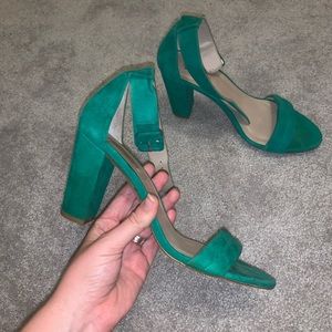 Zara Women Emerald Green Suede Pumps